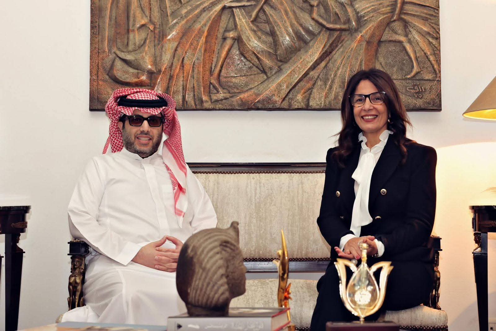 وزيرة الثقافة تبحث مع تركي آل الشيخ تعزيز التعاون الثقافي والفني بين مصر والسعودية