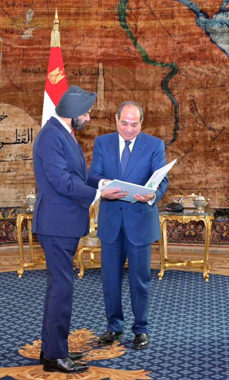 الرئيس يستقبل رئيس مجموعة البنك الدولي ويشيد بالشراكة الاستراتيجية مع مصر