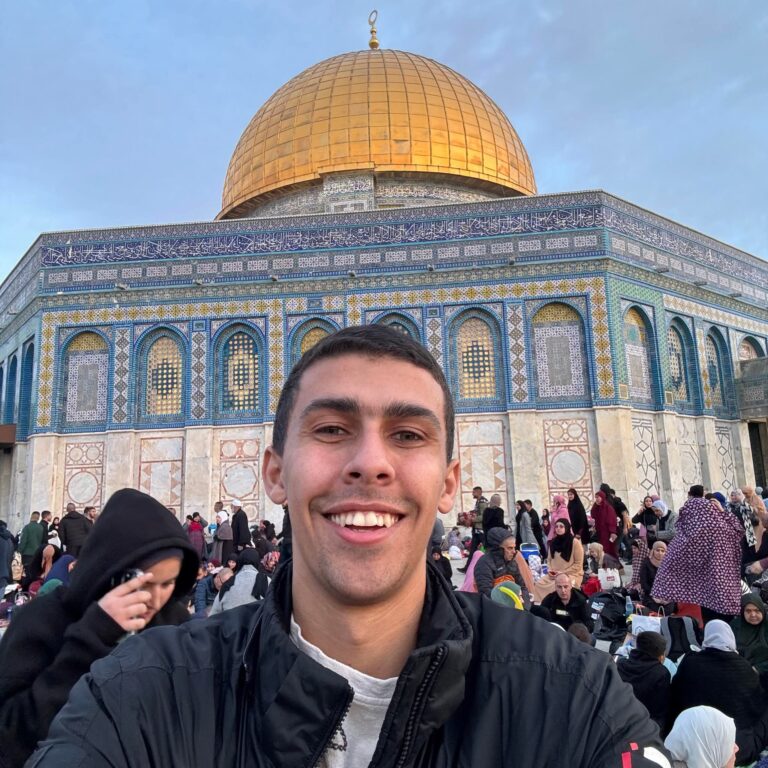 البلوجر أحمد البدوي يوثق رحلة في سرداب أسفل المسجد الأقصى