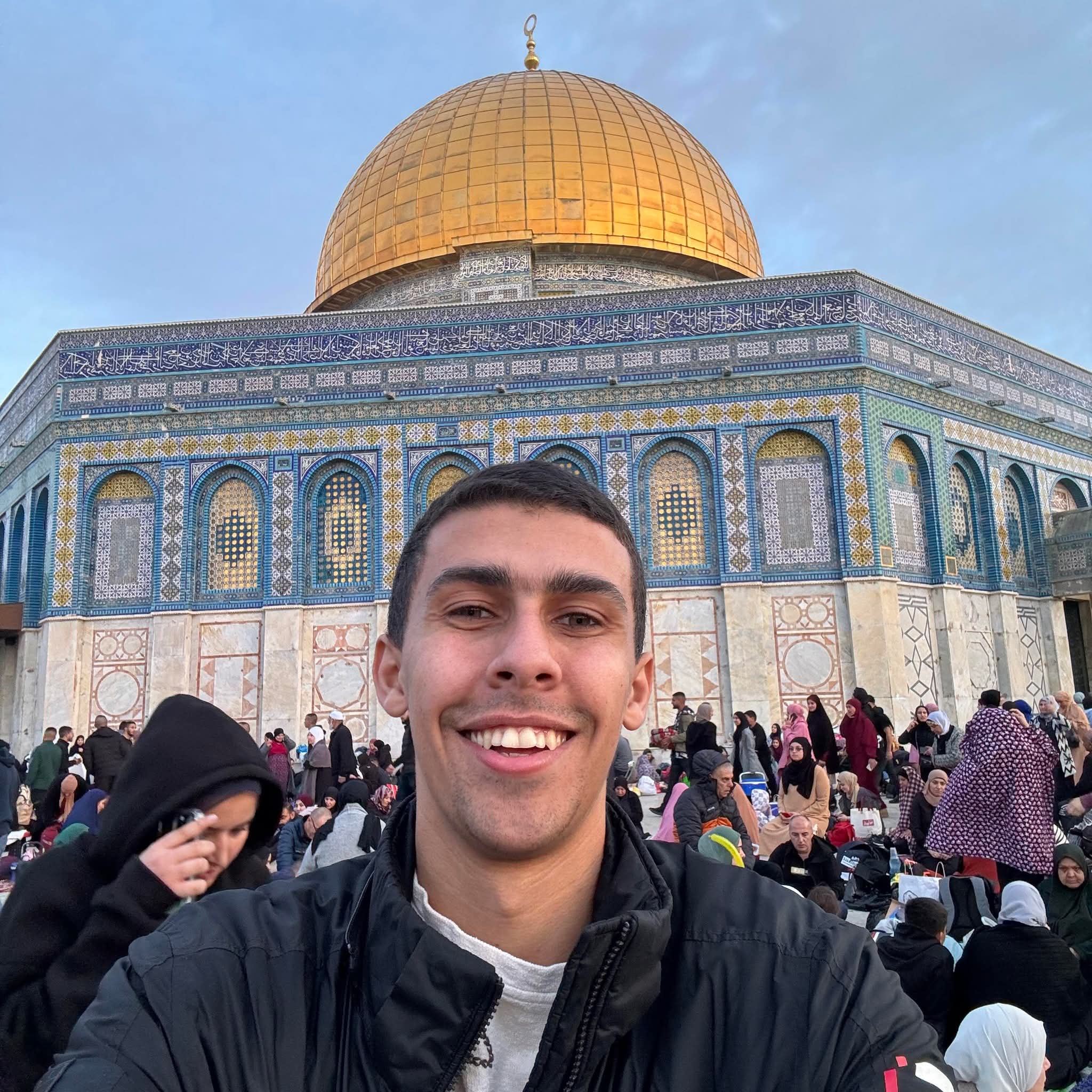 البلوجر أحمد البدوي يوثق رحلة في سرداب أسفل المسجد الأقصى