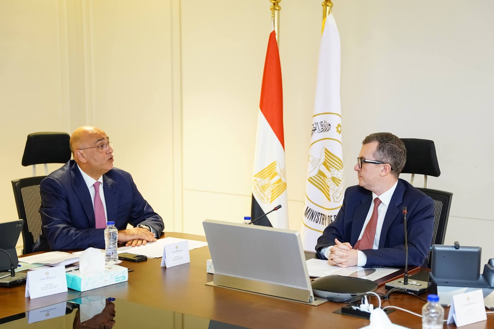 وزير التخطيط وجهاز تنمية المشروعات يناقشان تعزيز ريادة الأعمال وصمود الاقتصاد المصري
