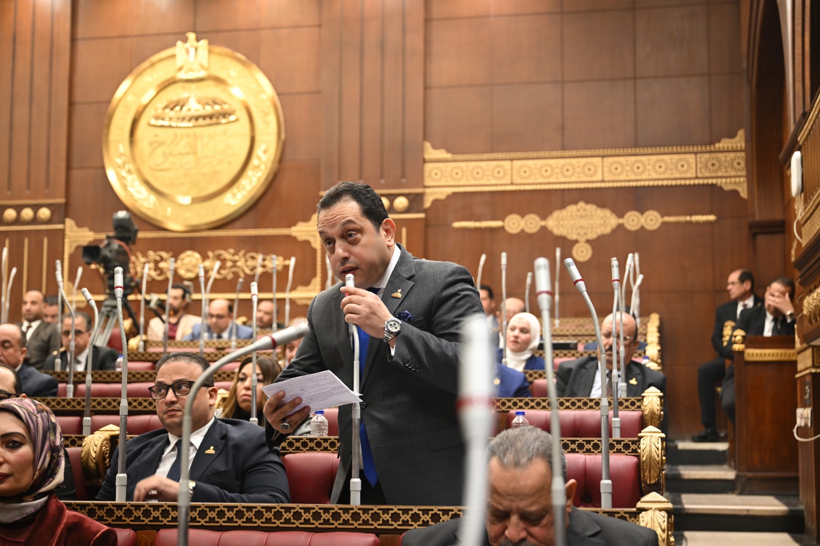 النائب محمد الجندي يطالب الحكومة بخطة عاجلة لإستعاب عودة العمالة المصرية من الخليج