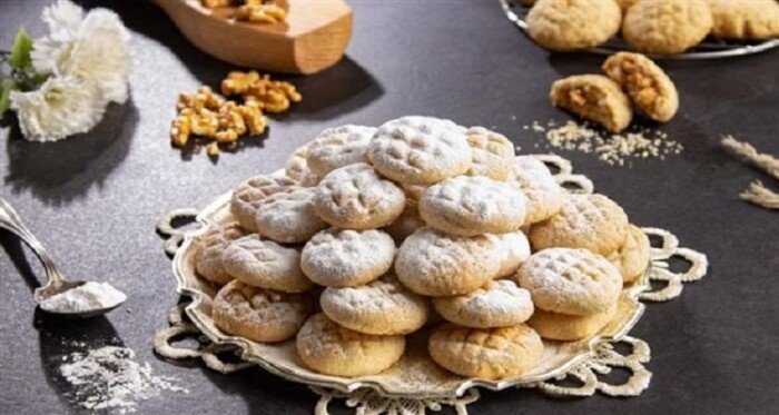 ارتفاع أسعار الكحك قبل العيد.. تعرف على أحجام العلب وأسعارها اليوم