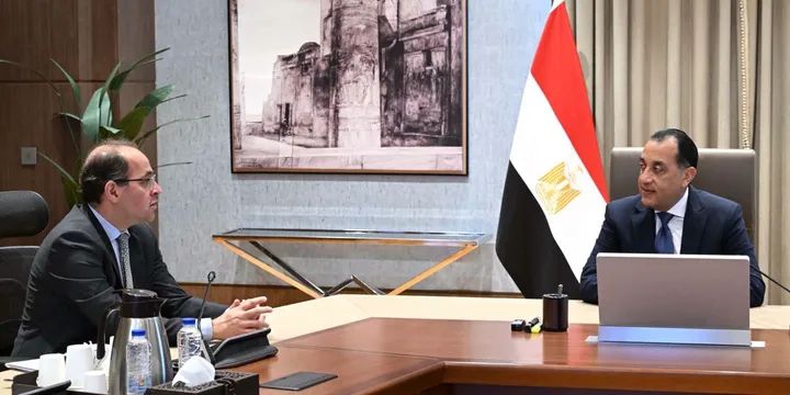 مدبولي يستعرض مع وزير المالية نتائج اجتماعات واشنطن: مرونة الاقتصاد المصري وتعزيز الشراكة مع القطاع الخاص
