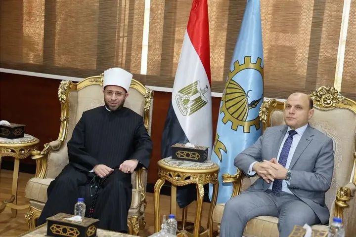 محافظ الغربية يستقبل وزير الأوقاف ويشيد ببرنامج «دولة التلاوة».. والأزهري يتفقد مسجد السيد البدوي بطنطا 