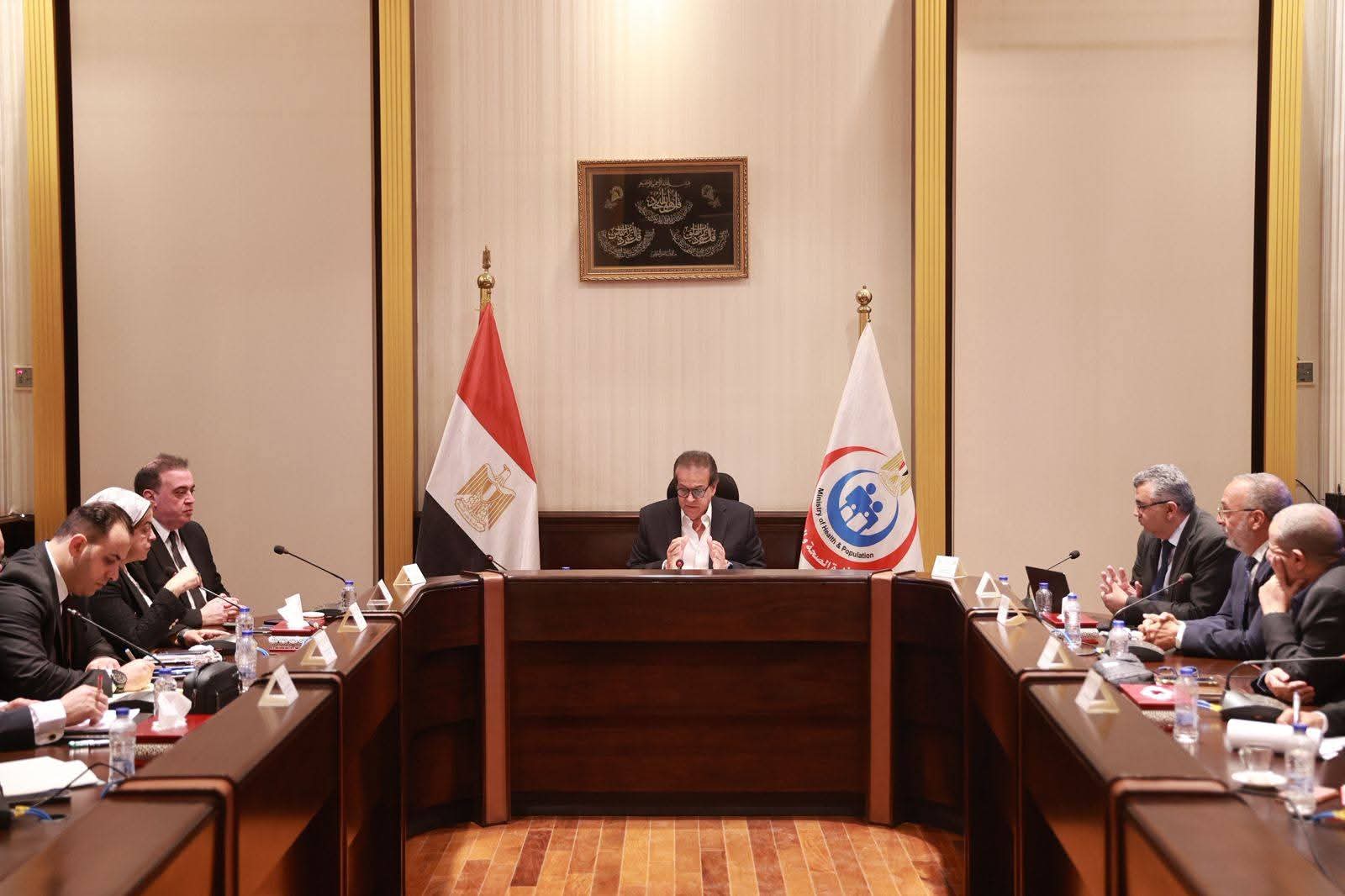 وزير الصحة يتابع الموقف التنفيذي لمشروع مستشفى النيل للأطفال بمدينة النيل الطبية