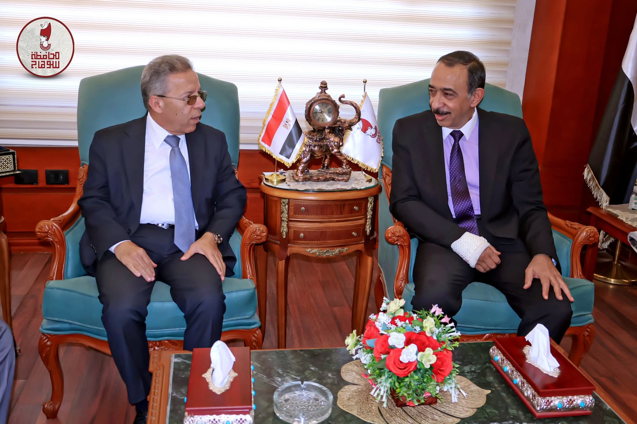 محافظ سوهاج يستقبل النقيب العام لأطباء مصر