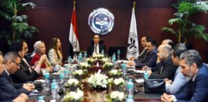 الرئيس التنفيذي للهيئة العامة للاستثمار يتابع خطط التطوير المؤسسي والتحول الرقمي لقطاع الأداء الاقتصادي