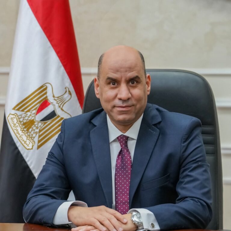 العمل تعلن 4145 فرصة جديدة في 11 محافظة وتفتح باب التقديم طوال مايو