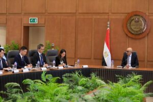 وزير التربية والتعليم والنائب الأول لرئيس “جايكا” يشهدان اعتماد الدفعة الخامسة من مدربي “التوكاتسو” لدعم ١٠٢ مدرسة يابانية و١١٢ مدرسة حكومية
