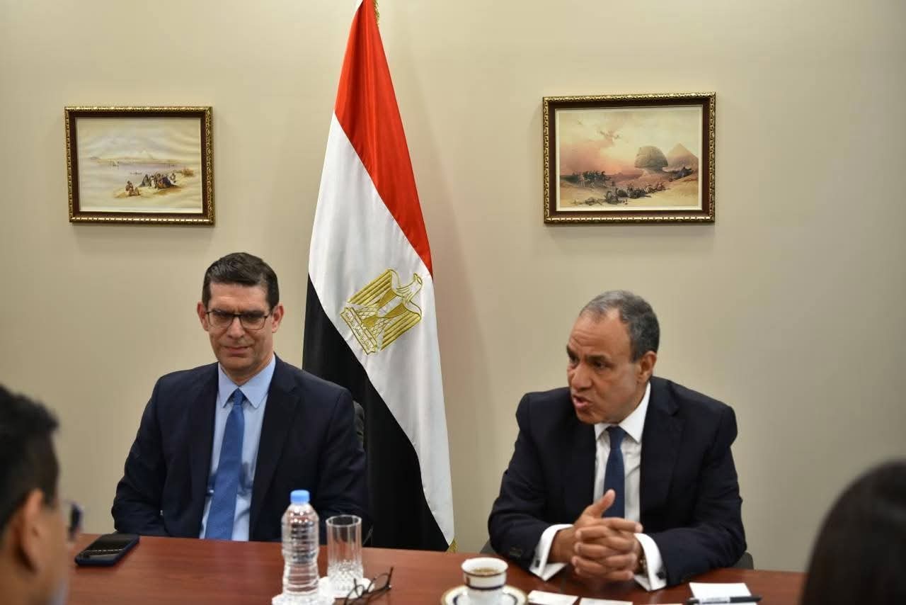 وزير الخارجية يلتقي كبرى الصحف ووكالات الأنباء الكورية في سول ويستعرض محددات السياسة الخارجية وفرص الاستثمار بمصر