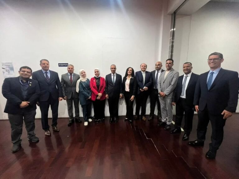 وزير الخارجية يلتقي الجالية المصرية في سول ويؤكد: أبناء مصر بالخارج ركيزة القوة الناعمة وسفراء لوطنهم