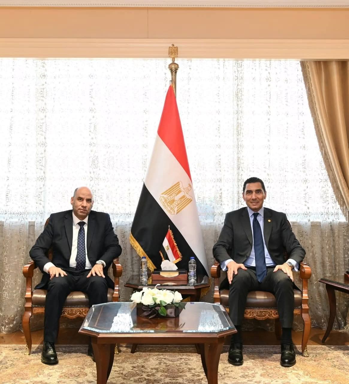 وزيرا “الشباب والرياضة” و”العمل” يبحثان بروتوكولاً خماسياً للتشغيل وتقنين أوضاع الرياضيين الأجانب