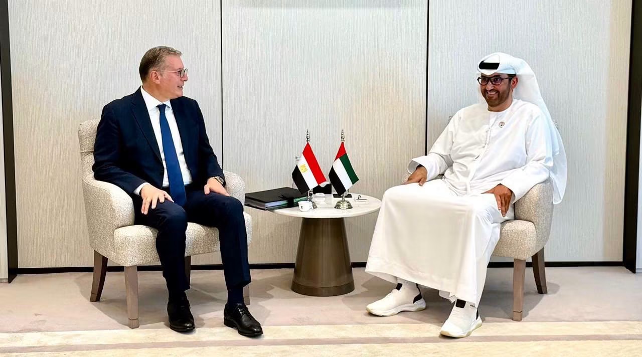 وزير البترول يبحث مع أدنوك زيادة استثمارات الغاز