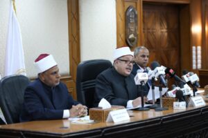       الشيخ أيمن عبدالغني: لأول مرة الطعن هذا العام سيكون بمراجعة الدرجات والأجزاء غير المصححة والتجميع