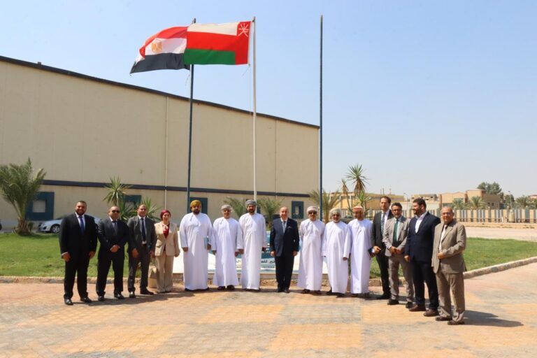 مصر وعُمان تبحثان إنشاء منطقتين صناعيتين مشتركتين لتعزيز الاستثمار
