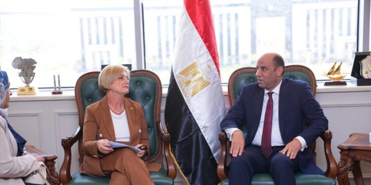 وزير العمل يعلن فتح مسارات جديدة للكوادر المصرية للعمل في إيطاليا.. تسريع مذكرة تفاهم لتنظيم التشغيل والتدريب