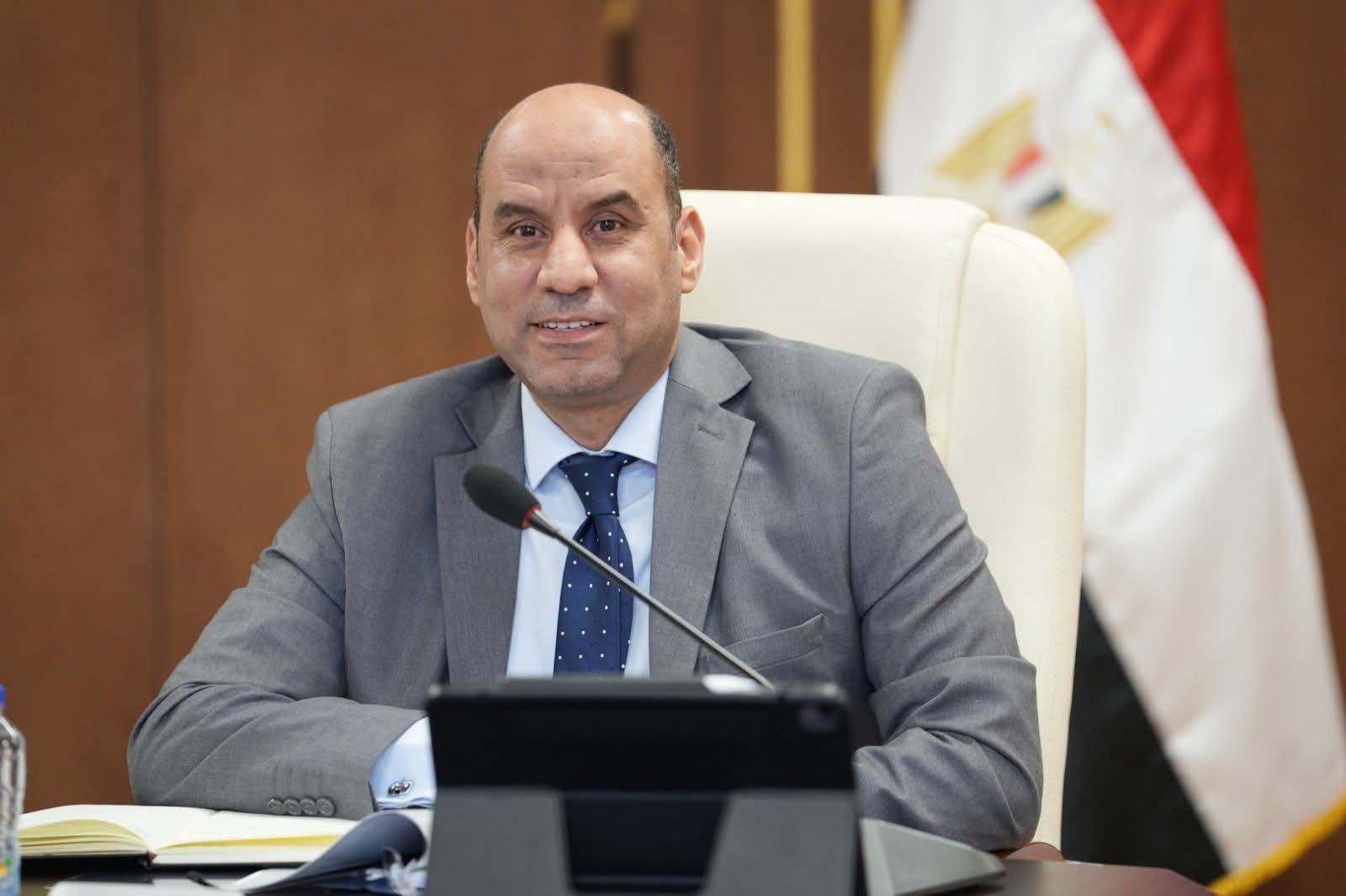 فرص عمل جديدة في الداخل والخارج.. اعتماد معايير تدريب «مساعدي الخدمات الصحية»