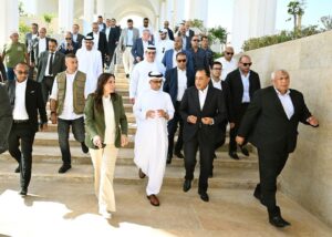 شراكة استراتيجية وتنمية مستدامة.. رئيس الوزراء يتفقد فندق "بورتالونا" ومشروع "وادي يم" بمدينة رأس الحكمة الجديدة