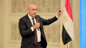 وزير التعليم يستعرض مسيرة إصلاح المنظومة.. حضور الطلاب يرتفع إلى 87% وتطوير 160 منهجًا دراسيًا