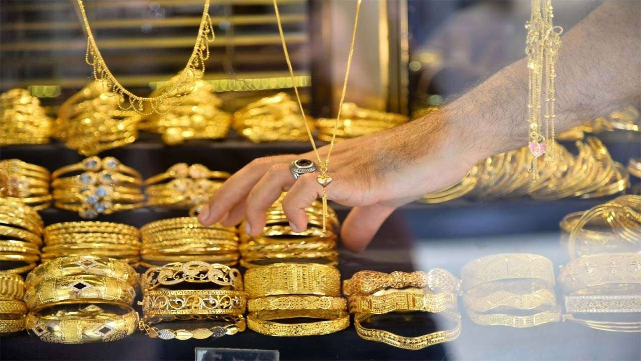 الذهب في مصر اليوم.. عيار 21 يسجل 6135 جنيهًا والـ24 يتجاوز 7 آلاف