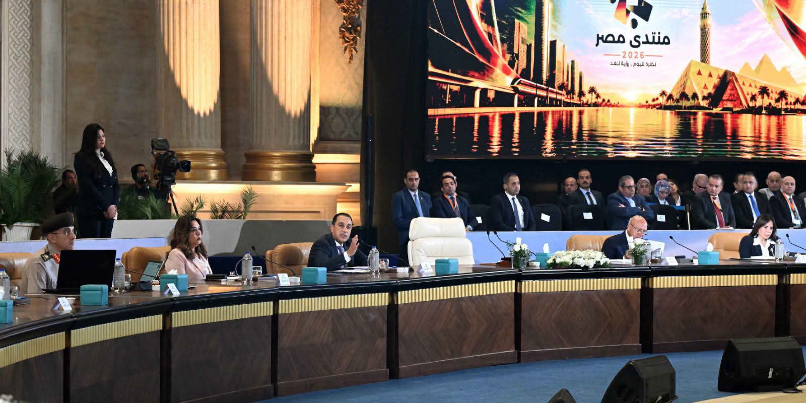 مدبولي يجيب عن الأسئلة الأصعب بشأن العاصمة الإدارية والعلمين الجديدة.. لماذا أنفقت الدولة مليارات على المدن الجديدة وهل يعيش فيها سكان بالفعل؟